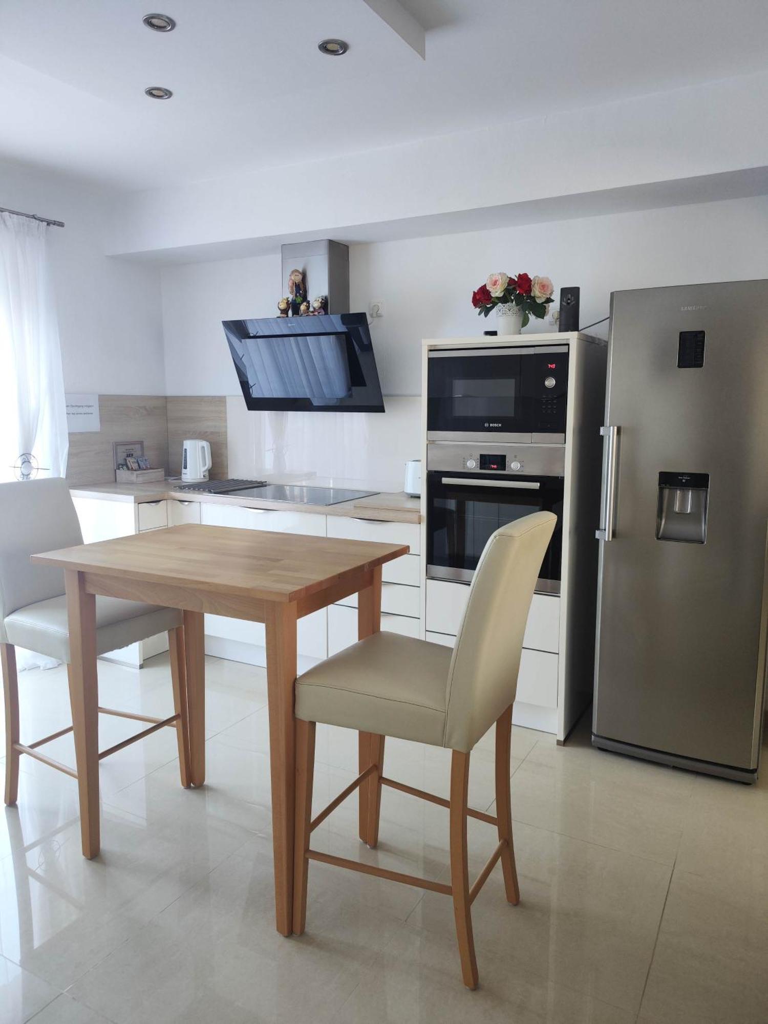Schickes 110Qm Ferienhaus In Naehe Vw, Messe,Dez Und Orangerie Kassel Esterno foto